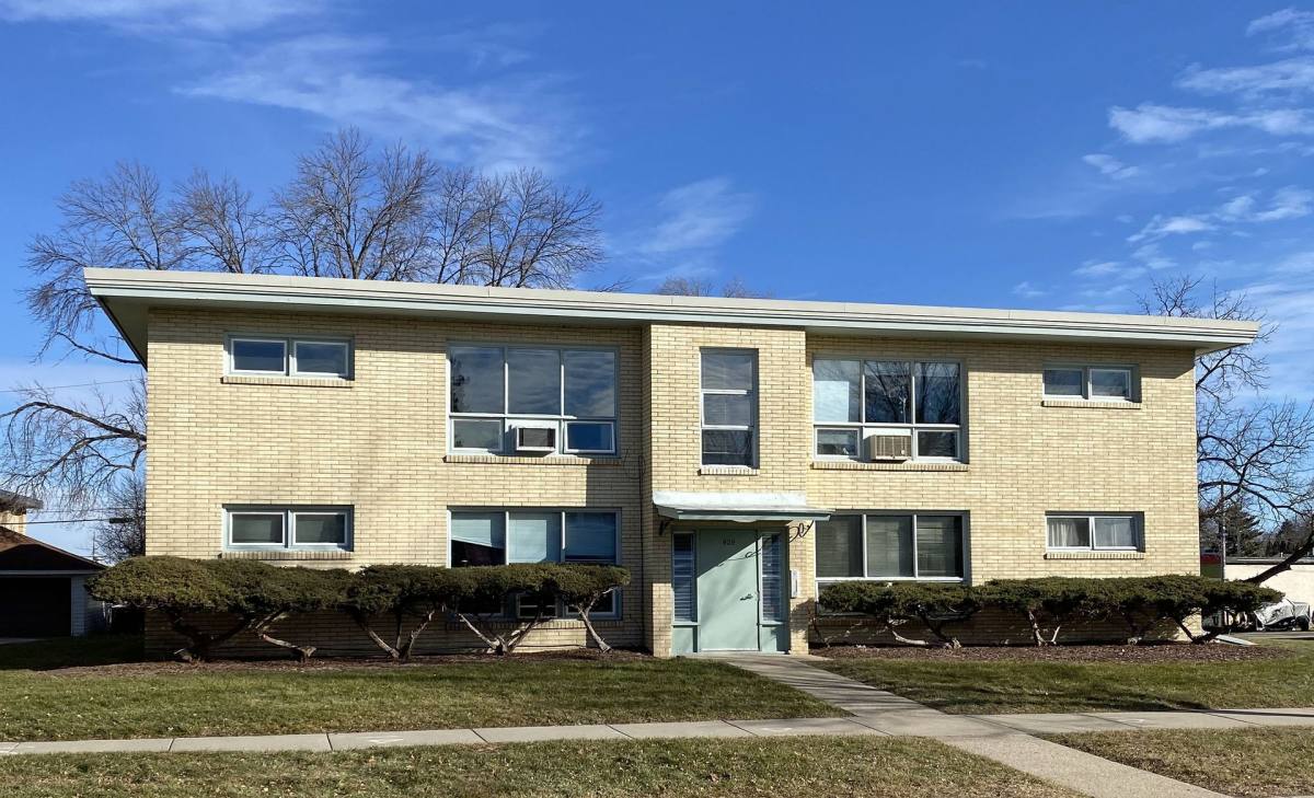 Apartment for rent at 929 S Brooks St, Madison, WI 53715