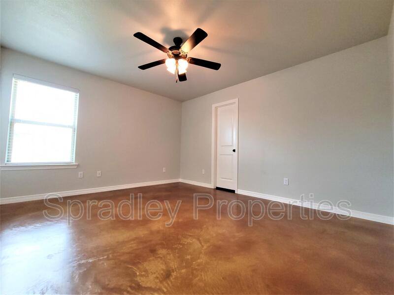 Apartment for rent at 206B Juniper Dr, Troy, TX 76579
