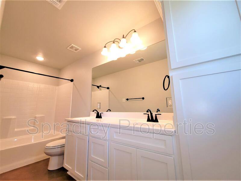 Apartment for rent at 206B Juniper Dr, Troy, TX 76579