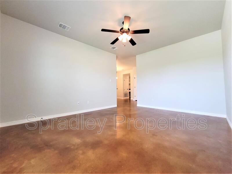 Apartment for rent at 206B Juniper Dr, Troy, TX 76579