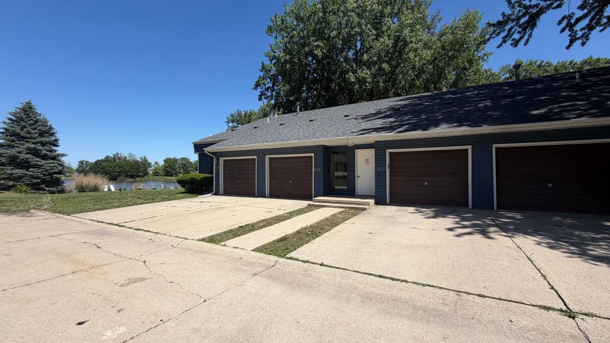 Condo for rent at 2539 Clayton Blvd, Champaign, IL 61822