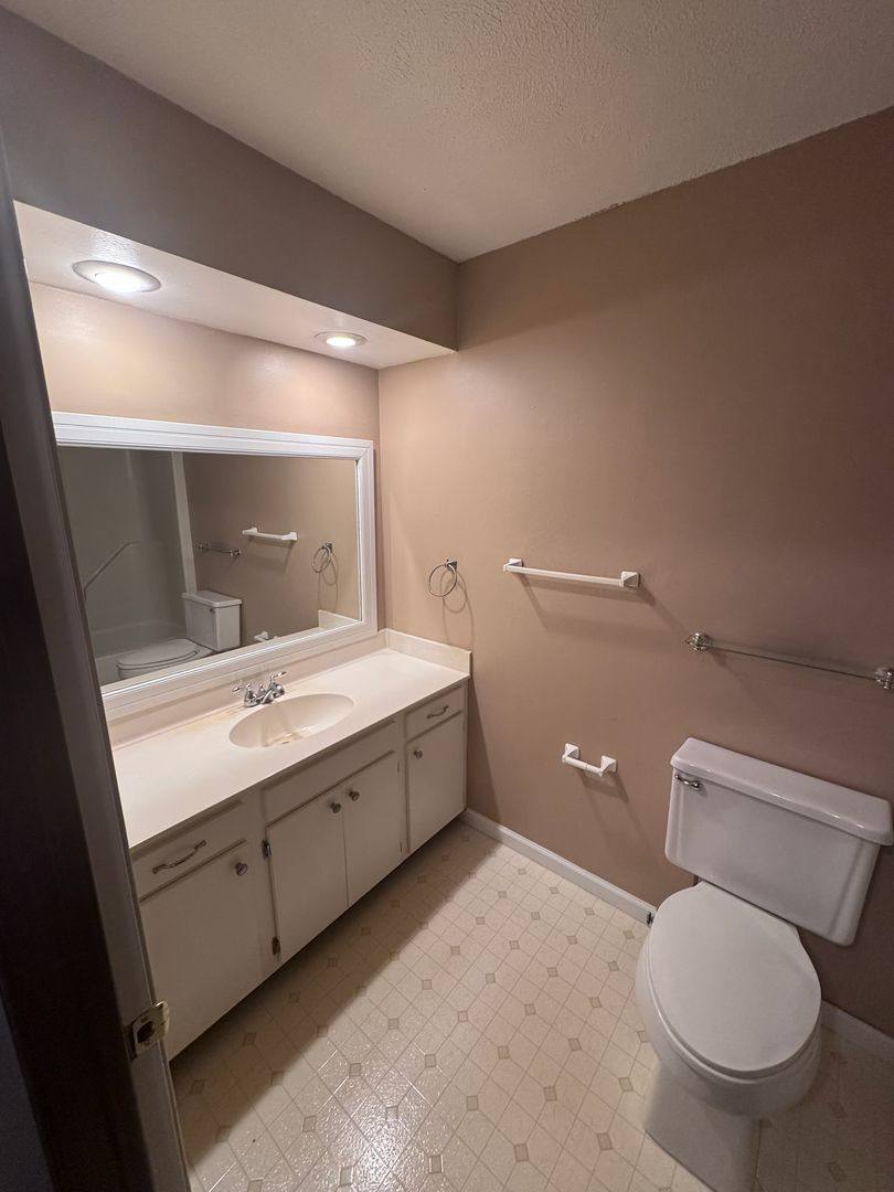 Condo for rent at 2539 Clayton Blvd, Champaign, IL 61822