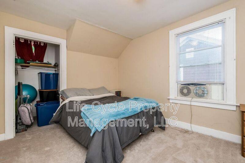 House for rent at 1261 Union St NE, Grand Rapids, MI 49503