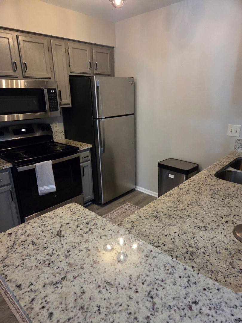 Apartment for rent at 1009 12th St, Tuscaloosa, AL 35401