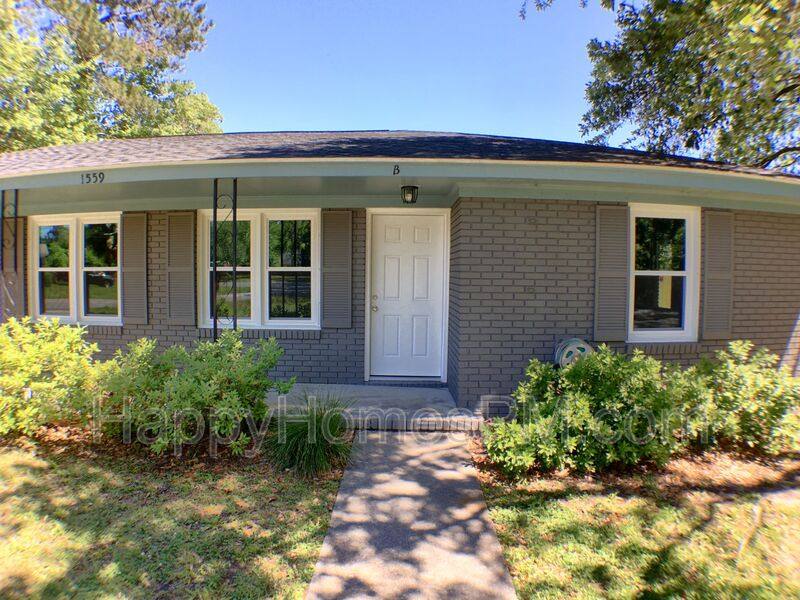 House for rent at 1559 Brookbank Ave #B, Charleston, SC 29412