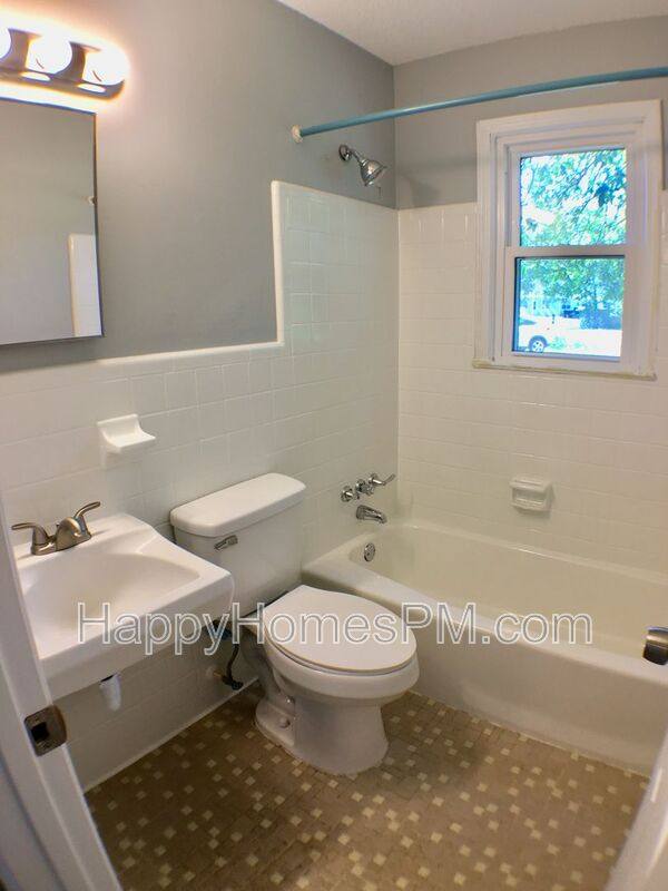 House for rent at 1559 Brookbank Ave #B, Charleston, SC 29412