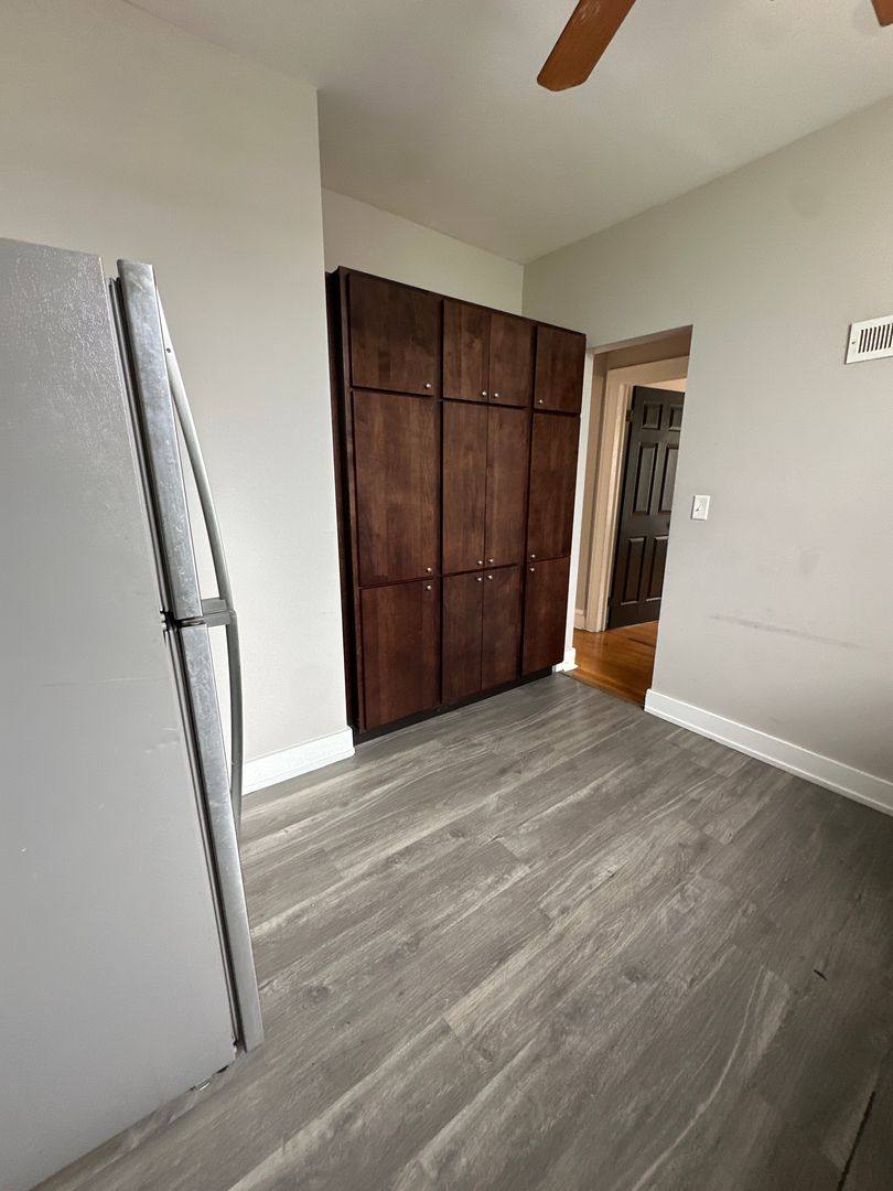 Apartment for rent at 1048-56 W 81st St, Chicago, IL 60620