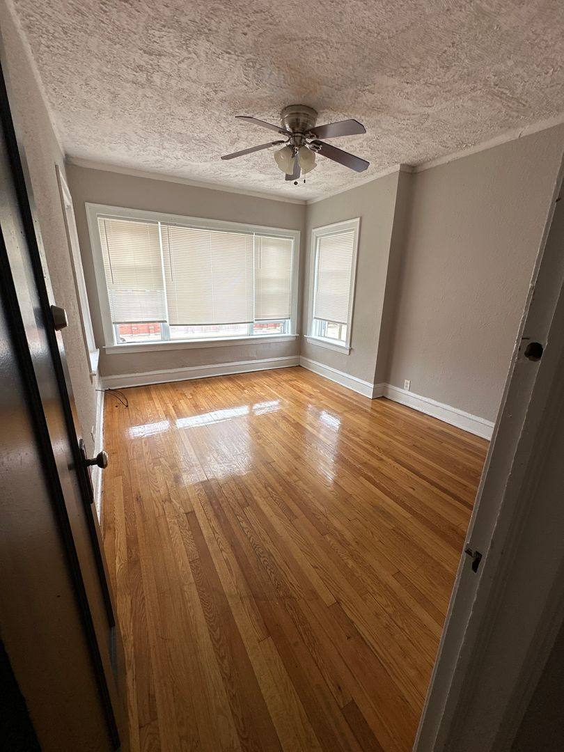 Apartment for rent at 1048-56 W 81st St, Chicago, IL 60620