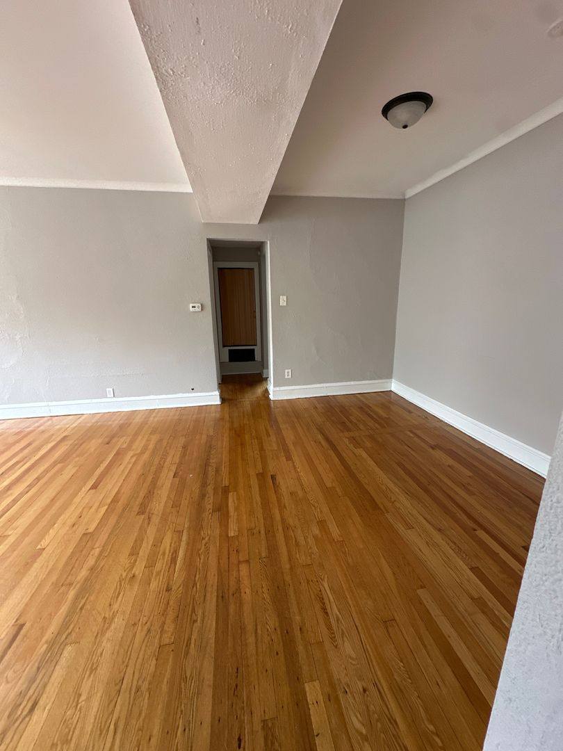 Apartment for rent at 1048-56 W 81st St, Chicago, IL 60620