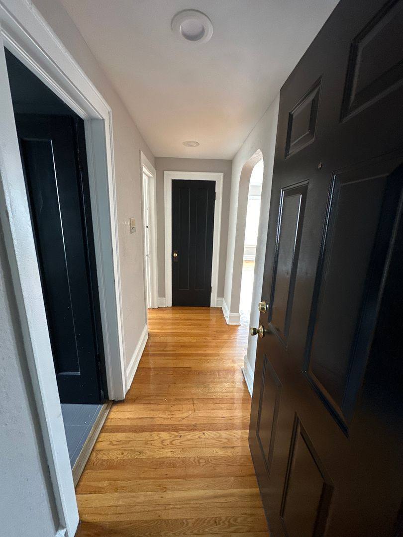 Apartment for rent at 1048-56 W 81st St, Chicago, IL 60620
