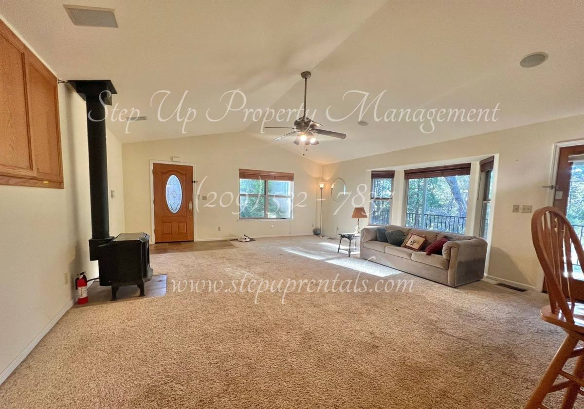 House for rent at 22519 Lina Lane, Twain Harte, CA 95383
