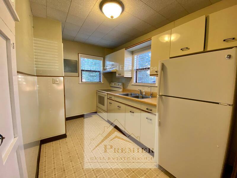 House for rent at 1 Alsace Way, Colorado Springs, CO 80906