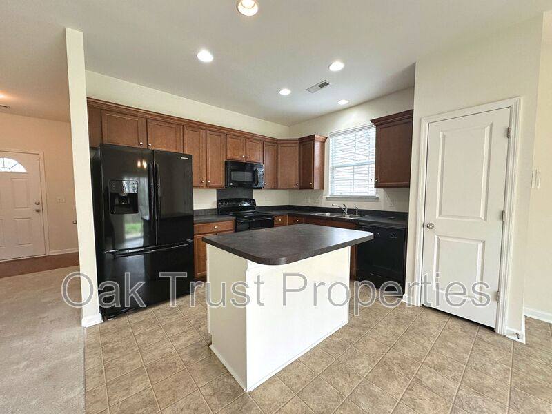 House for rent at 3058 Nantuckett Ave, North Charleston, SC 29420