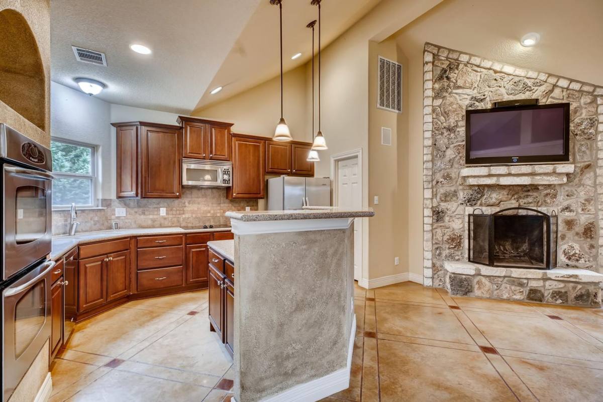 House for rent at 11855 State Highway 211, San Antonio, TX 78254