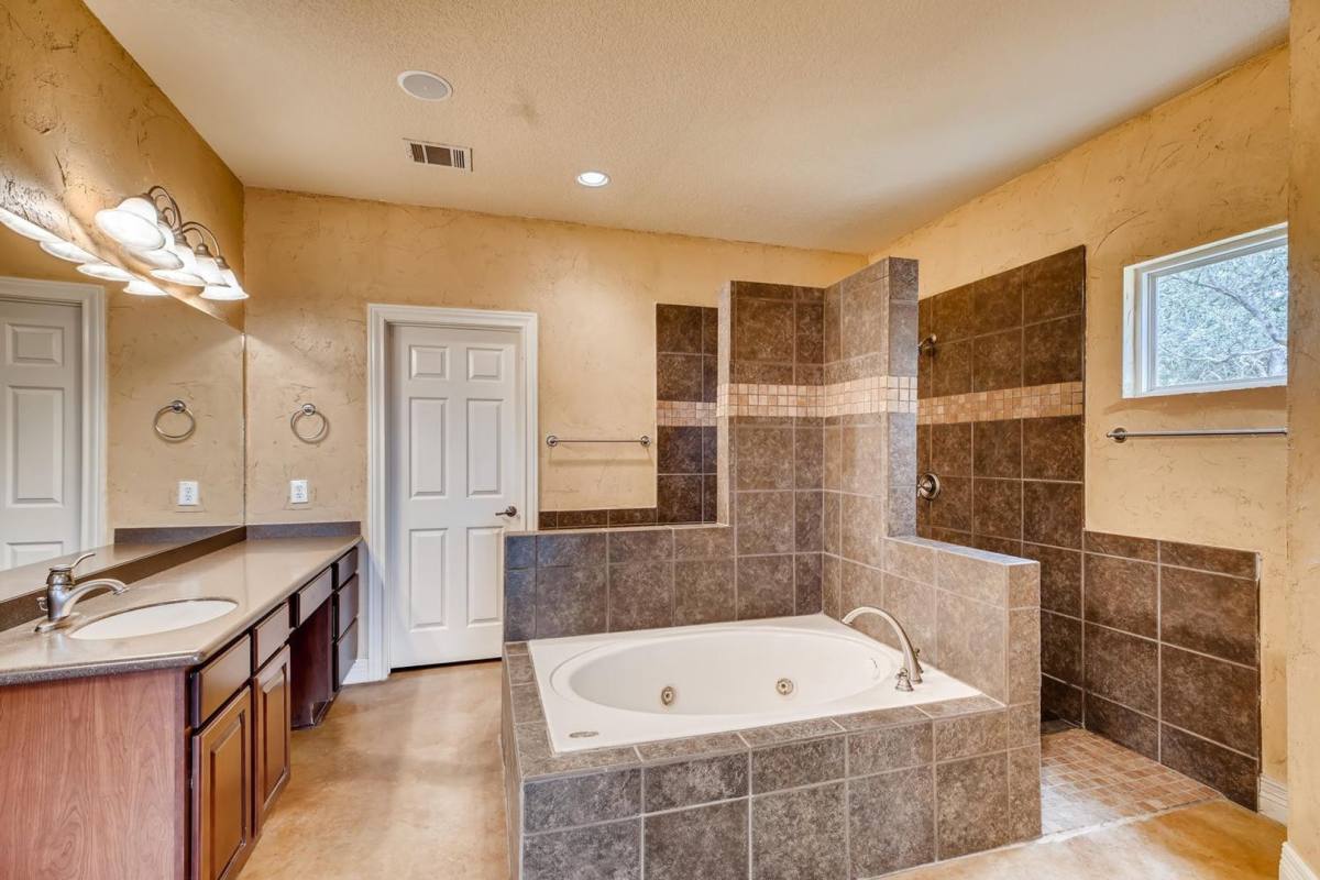 House for rent at 11855 State Highway 211, San Antonio, TX 78254