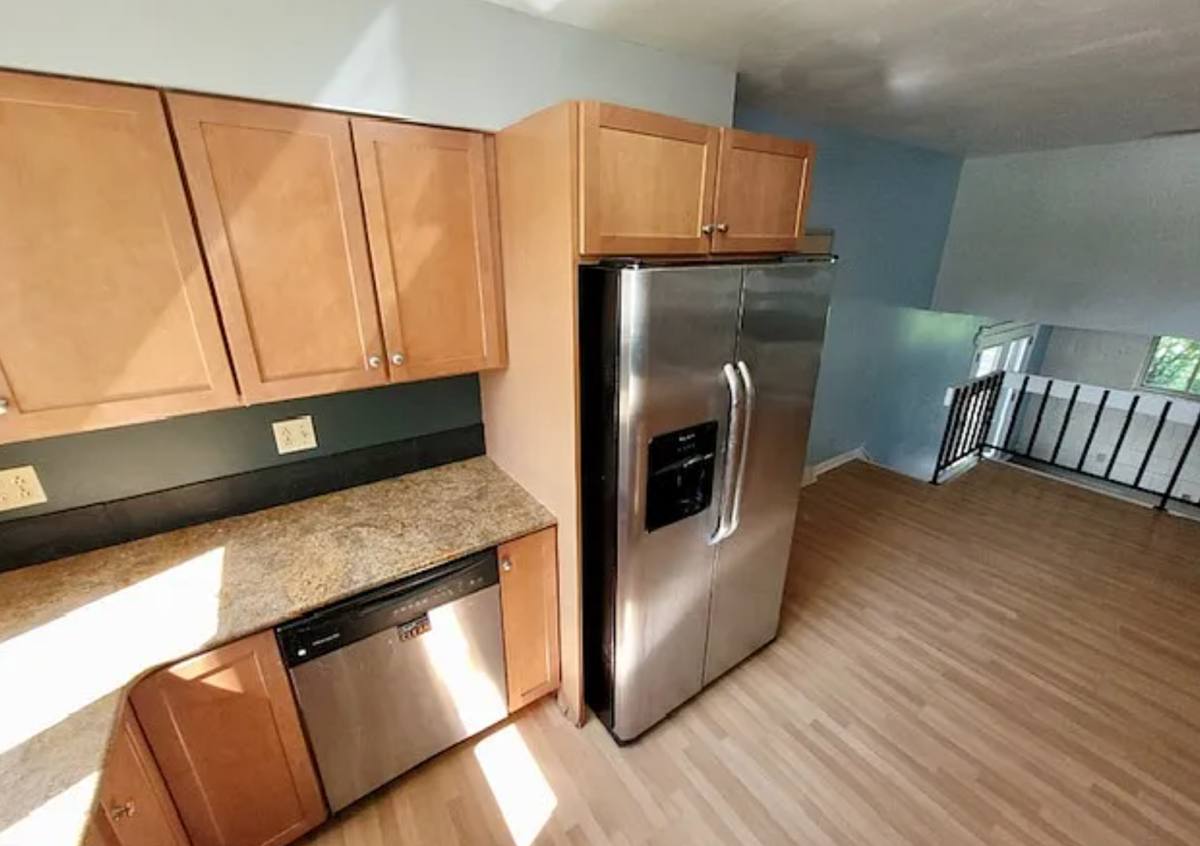 House for rent at 818 Eastchester Dr, Columbus, OH 43230