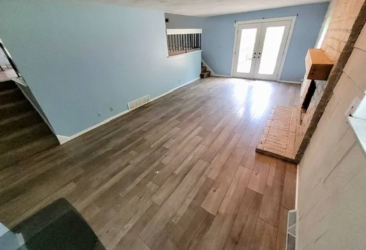 House for rent at 818 Eastchester Dr, Columbus, OH 43230
