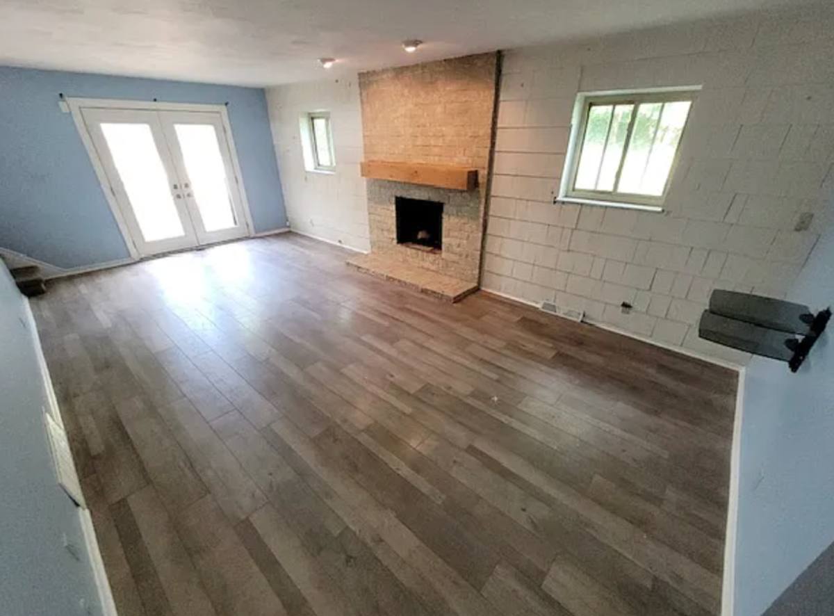 House for rent at 818 Eastchester Dr, Columbus, OH 43230