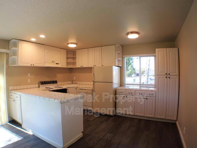 House for rent at 28 Santos Way, Chico, CA 95973