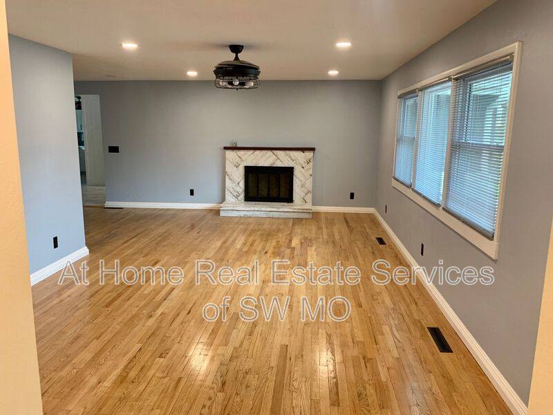 House for rent at 2322 E Langston, Springfield, MO 65804
