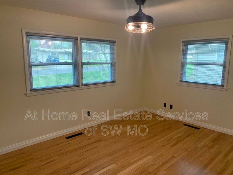 House for rent at 2322 E Langston, Springfield, MO 65804