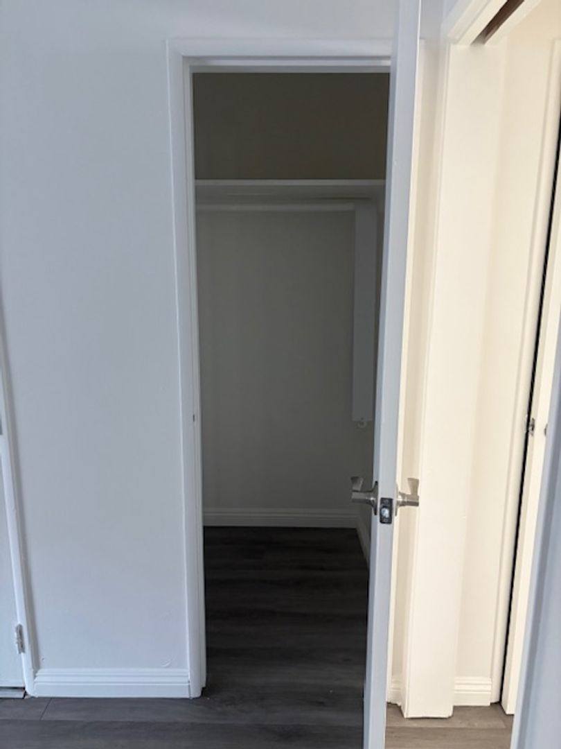 Apartment for rent at 1341 N Poinsettia Place, Los Angeles, CA 90046