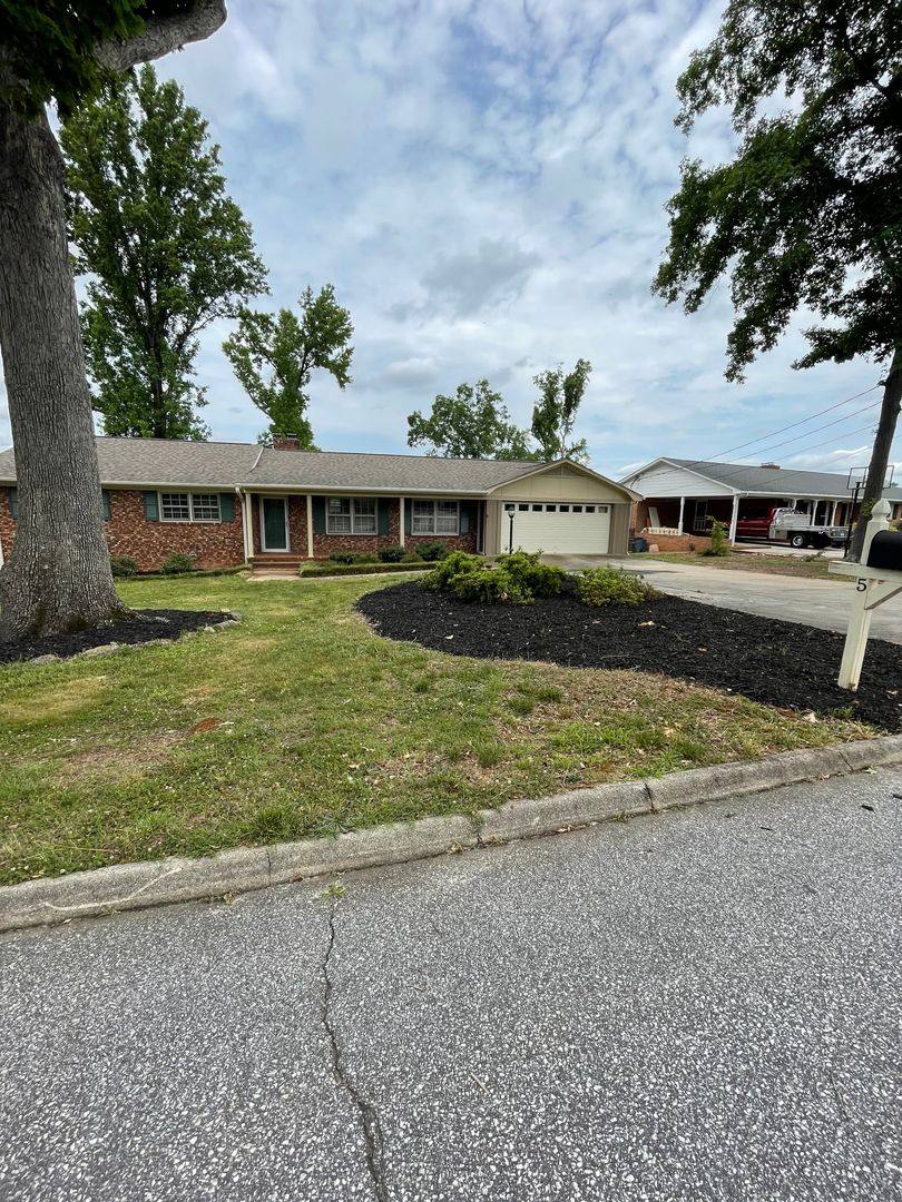 House for rent at 5 Ramblewood Lane, Greenville, SC 29615