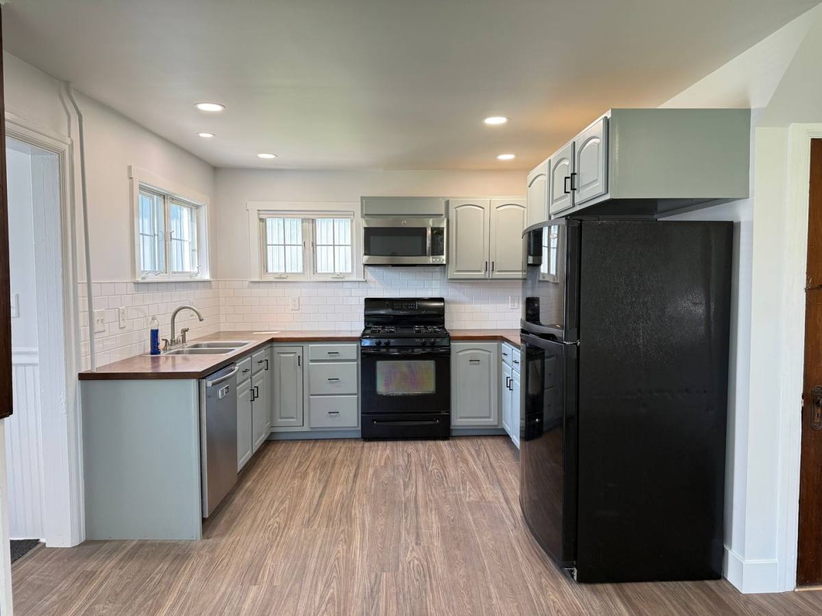 Apartment for rent at 147 Manheim St, Mount Joy, PA 17552