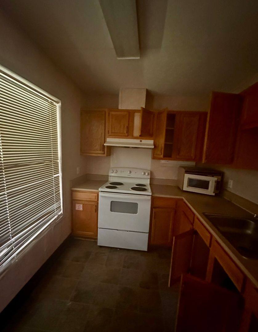 House for rent at 1005 Turnpike Rd, Claxton, GA 30417
