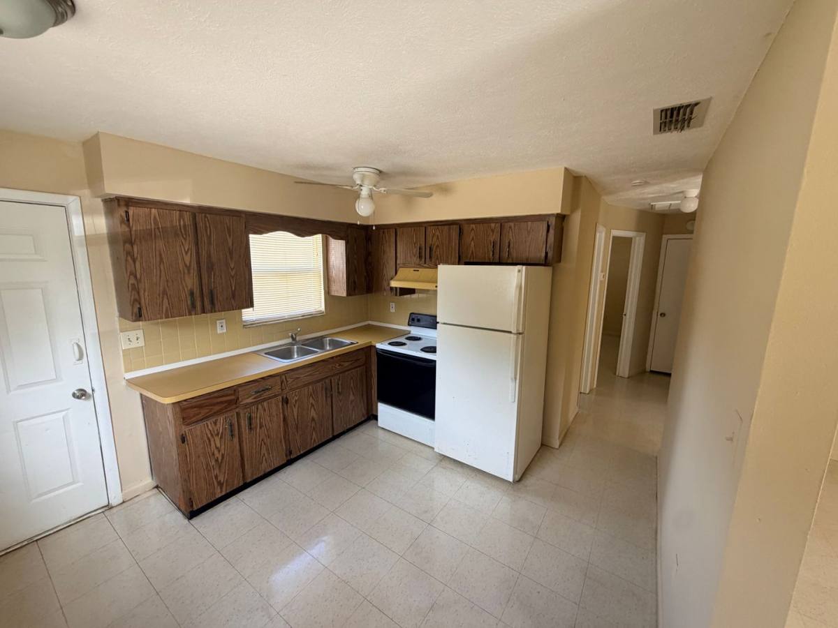 Apartment for rent at 5743 Elm St, New Port Richey, FL 34652