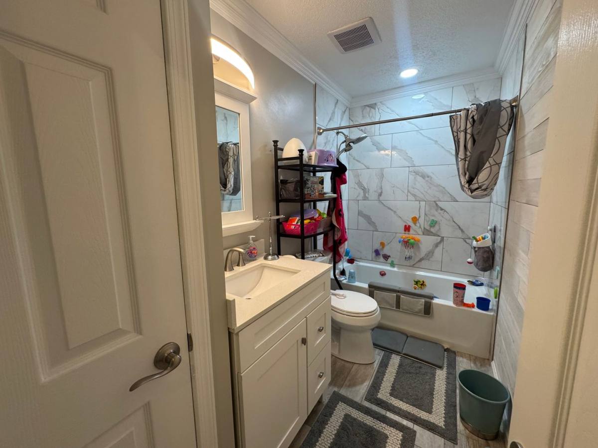 House for rent at 6 Old Pond Court, Hampton, VA 23666