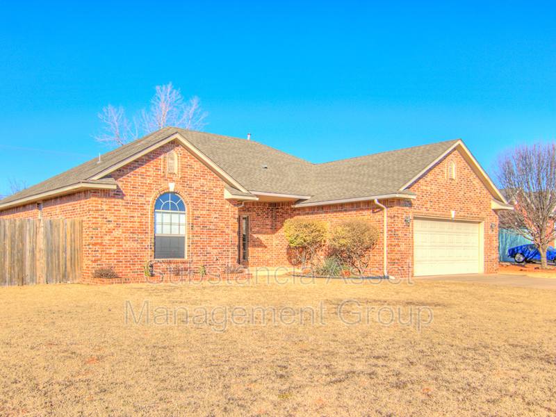 House for rent at 901 NE 26th Court, Oklahoma City, OK 73160