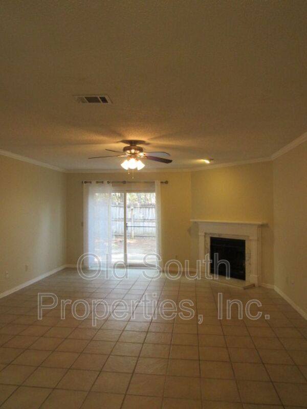 Townhouse for rent at 9004 Governors Place Court, Pensacola, FL 32514
