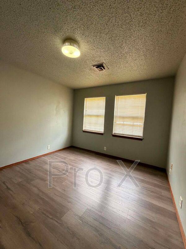 Apartment for rent at 910-912 S Connecticut Ave #910, Joplin, MO 64801