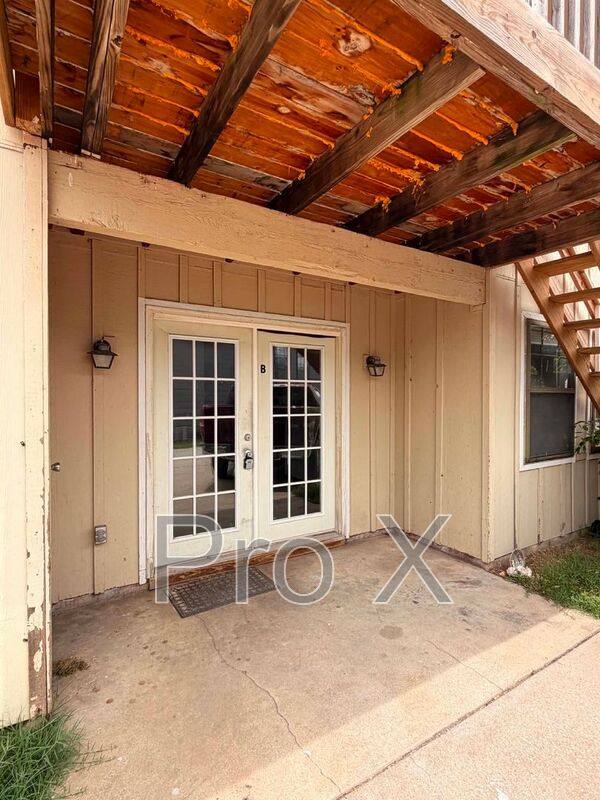 Apartment for rent at 910-912 S Connecticut Ave #910, Joplin, MO 64801