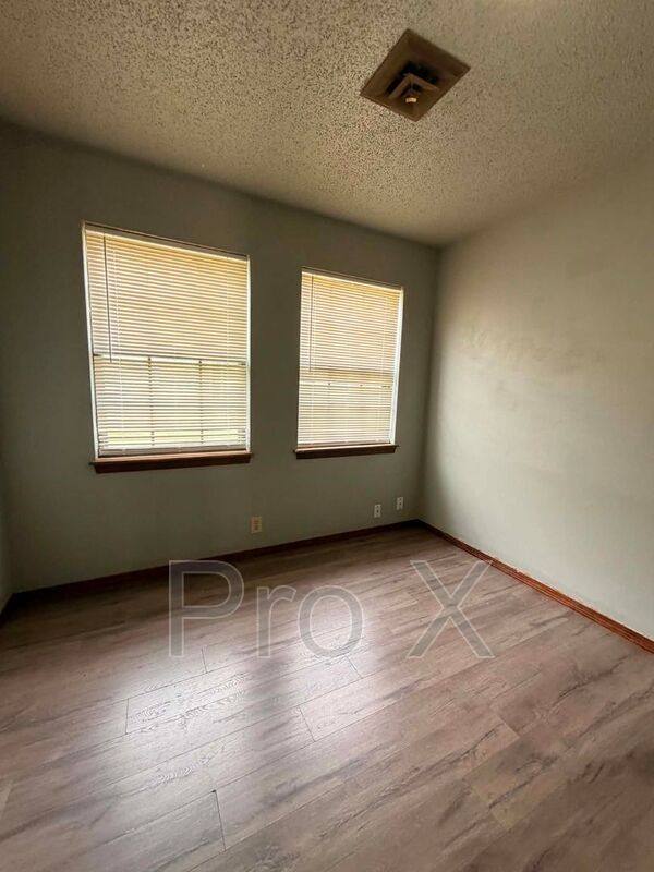 Apartment for rent at 910-912 S Connecticut Ave #910, Joplin, MO 64801