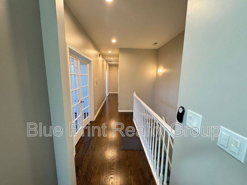 Apartment for rent at 6332 S Inglside - Ingleside #3, Chicago, IL 60637