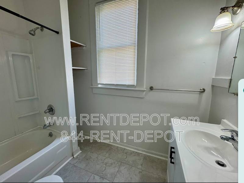 House for rent at 1306 W Missouri, Evansville, IN 47710