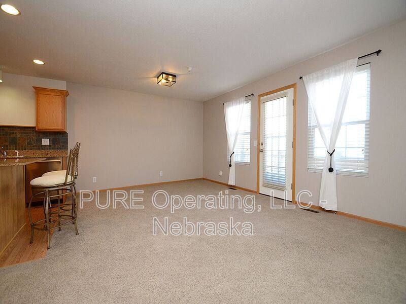 Townhouse for rent at 16767 Laurel Plaza, Omaha, NE 68116