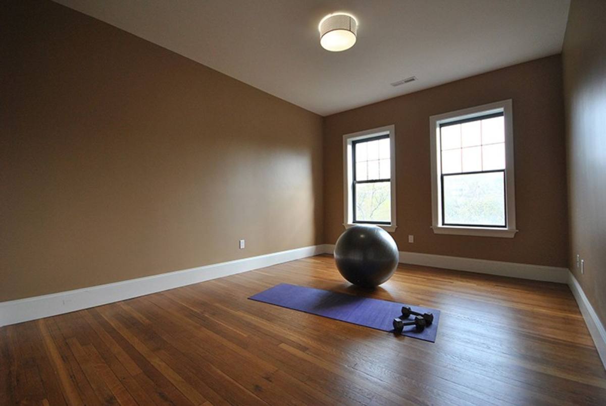Apartment for rent at 1592 Beacon St, Brookline, MA 02446