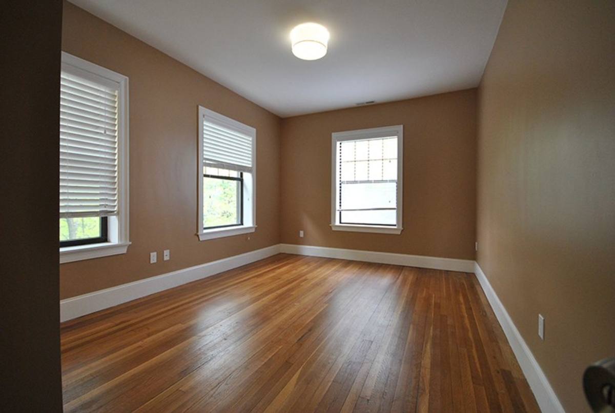 Apartment for rent at 1592 Beacon St, Brookline, MA 02446