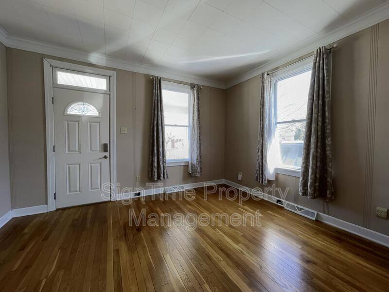 House for rent at 825 Armstrong Ave, Hagerstown, MD 21740
