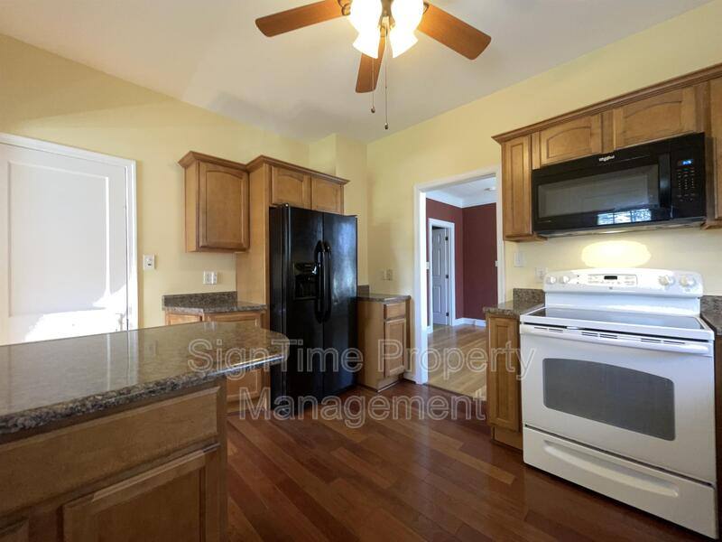 House for rent at 825 Armstrong Ave, Hagerstown, MD 21740