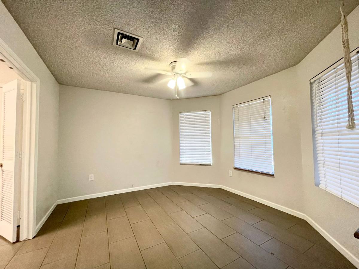 House for rent at 1482 W Elgin St, Chandler, AZ 85224