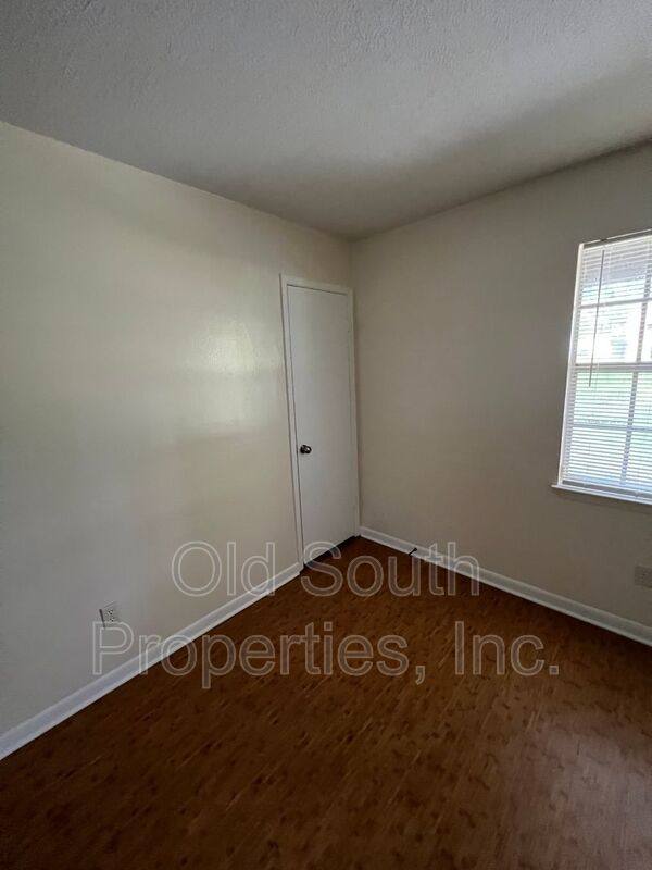 House for rent at 4935 Yacht Harbour Dr, Pensacola, FL 32514