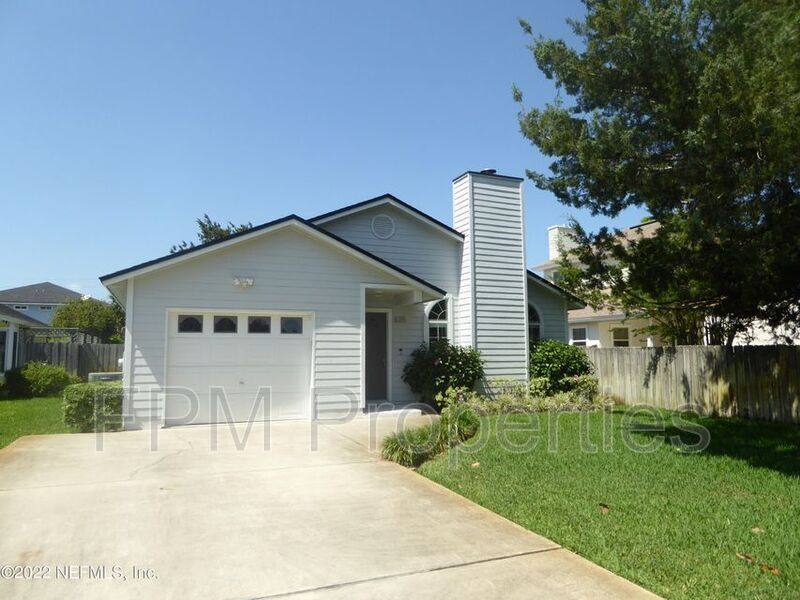 House for rent at 625 S 11th Ave, Jacksonville Beach, FL 32250
