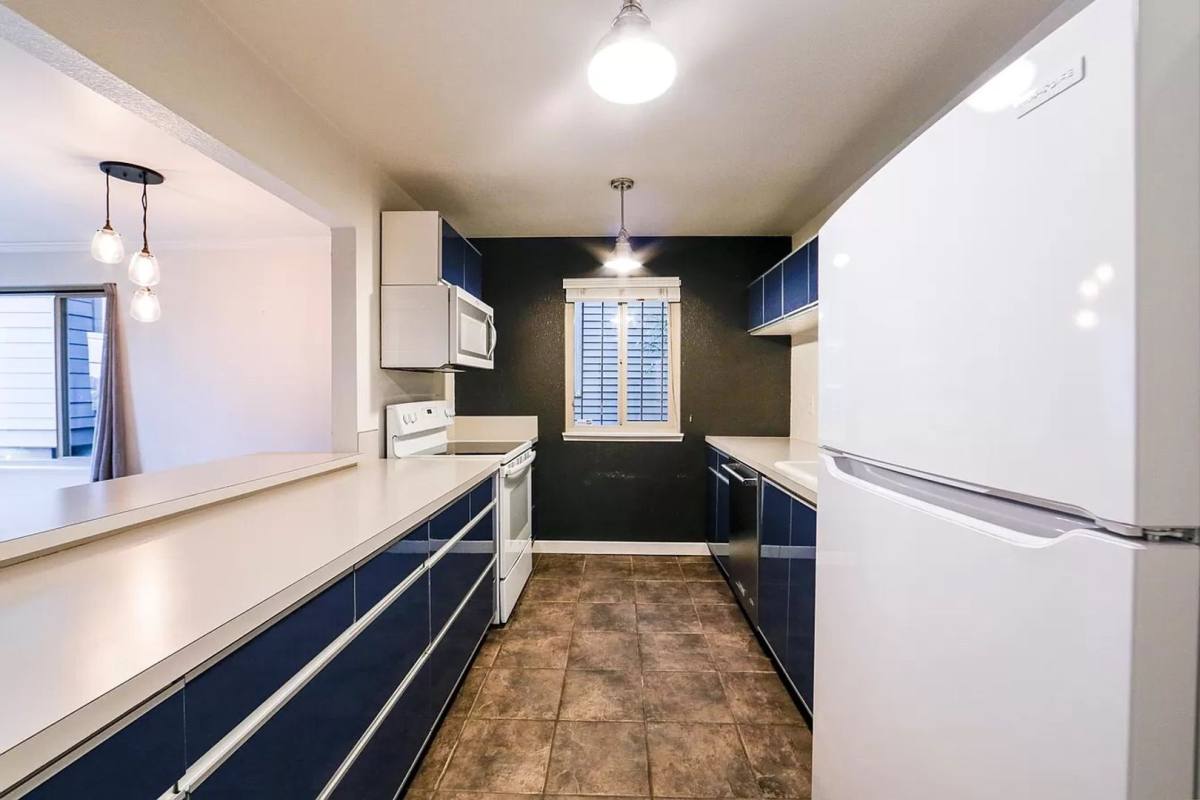 Condo for rent at 1526 Aurora Ave N, Seattle, WA 98109