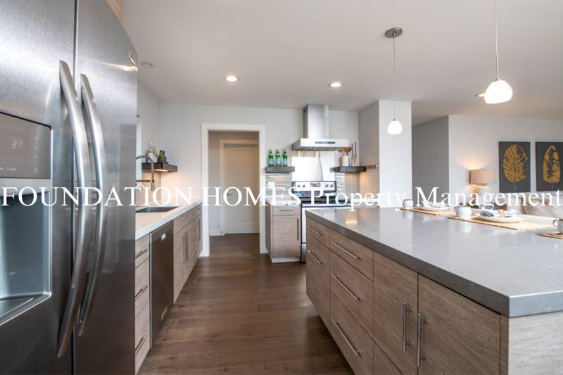 Condo for rent at 6 Greenwood Cove E, Belvedere Tiburon, CA 94920
