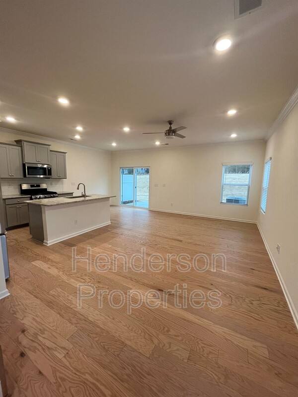Townhouse for rent at 106 Quinn Rd, Matthews, NC 28104