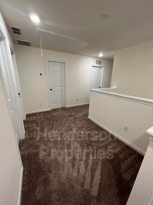 Townhouse for rent at 106 Quinn Rd, Matthews, NC 28104